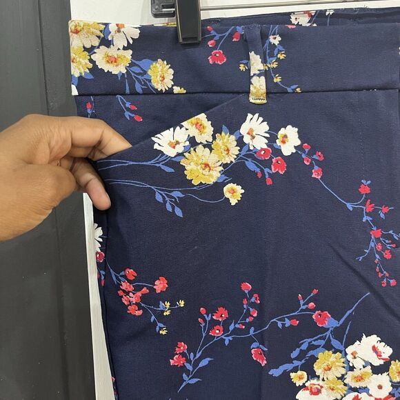 NWT 7th Avenue Floral Print Slim Leg Ankle Pants Size 14 - Picture 3 of 5